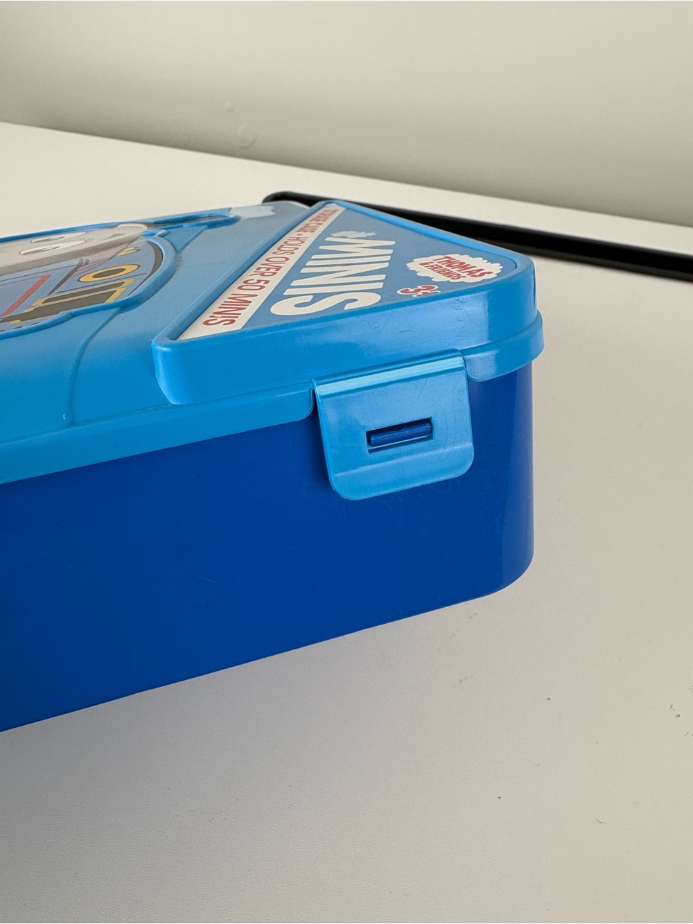 Thomas & Friends MINIS Train Storage Case Carrying Case with 20 Mini Train - Picture 3 of 6